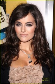 camilla-belle-prada-premiere-19.jpg