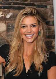 Kelly_Rohrbach_Marilyn_Lost_Photos_Holly.jpg