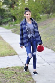 Madison-Beer-in-Tight-Jeans--19-662x993.jpg