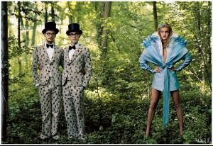 in-a-shoot-inspired-by-alice-in-wonderland-coddington-cast-natalia-vodianova-photographed-by-annie-leibovitz-vogue-december-2003.jpg