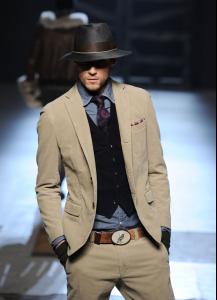 Michael+Bastian+Runway+Fall+2013+Mercedes+53ZFA7gvbpZx.jpg