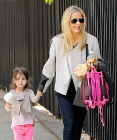 sarahmichellegellar_022113_05.jpg