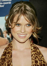 Alice_Eve_Starter_For_10_Premiere_NYC_03.jpg