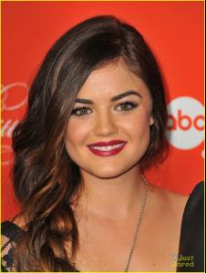 lucy-hale-pll-halloween-screening-02-10162013073358000000.jpg