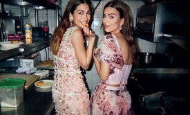 06-emily-ratajkowski-lily-aldridge-met-sip.jpg