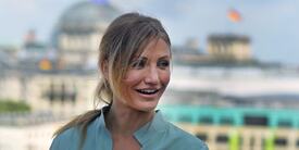 celebrity_paradise.com_TheElder_CameronDiaz2011_06_17_BadTeacherPhotocallinBerlin27.jpg