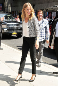 celebrity_paradise.com_TheElder_CameronDiaz2011_06_20_AtLateShowwithDavidLetterman11.jpg