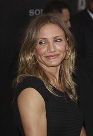 celebrity_paradise.com_TheElder_CameronDiaz2011_06_20_BadTeacherpremiereattheZiegfeldTheatreinNY136.jpg