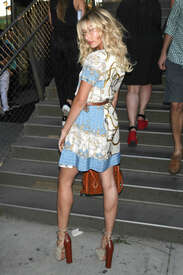 Hailey-Baldwin-in-Mini-Dress--13.jpg