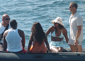 Naomi_Campbell_Ibiza__12_8_2008_22.jpg