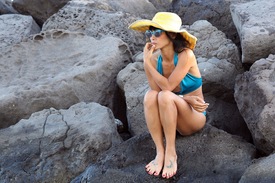 Bai Ling on the beach in Hawaii 19.8.2012_28.jpg