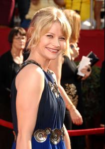 Emilie_de_Ravin___60th_Annual_Primetime_Emmy_Awards___Arrivals__Los_Angeles__Sept_21st__2_.JPG