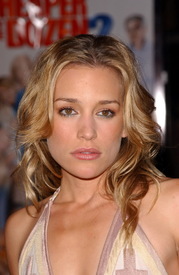 Piper_Perabo_002.jpg