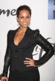 th_celebrity_paradise.com_TheElder_AliciaKeys46.jpg