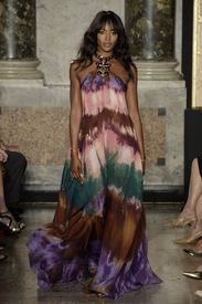 Naomi Campbell Emilio Pucci Spring 2015 RTW_02.jpg