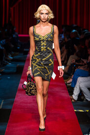 moschino-rs17-2997.jpg