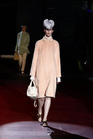 High_Quality_Marc_Jacobs_Fall-Winter_2008_2009_Runway_Pictures_1234_jpg.jpg