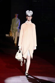 High_Quality_Marc_Jacobs_Fall-Winter_2008_2009_Runway_Pictures_4212_jpg.jpg