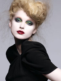 1209-festive-makeup-4-mdn.jpg