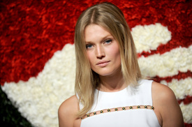 Toni_Garrn_03.jpg