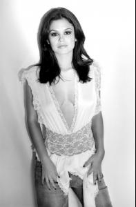 Rachel_Bilson___B_W__1_.jpg