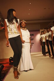 Fashion_for_relief_in_Tanzania_08.JPG