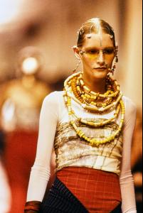 JEAN-PAUL-GAULTIER-SPRING-1994-RTW-DETAIL-37-KIRSTEN-OWEN.jpg