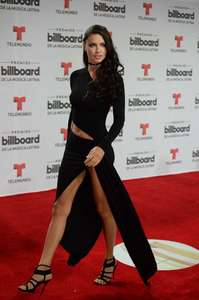 Adriana-Lima--Billboard-Latin-Music-Awards-2016--12.jpg
