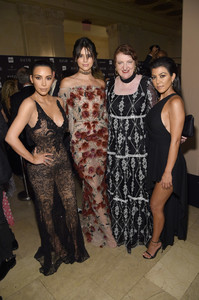 Kendall+Jenner+Harper+Bazaar+Celebrates+ICONS+UH7RX3OiVdXx.jpg