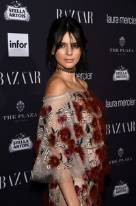 Kendall+Jenner+Harper+Bazaar+Celebrates+ICONS+DbhqVbuS5t4x.jpg