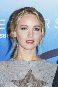 jlaw291116ZNimage3.jpg