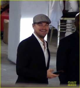 leonardo-dicaprio-is-saying-goodbye-to-his-los-angeles-home-08.jpg