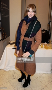 edie_vivienne_westwood_18feb11_getty.jpg