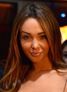 Cute-Nabilla-Benattia-Photos.jpg