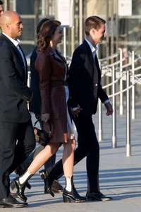 Miranda-Kerr--Arrives-at-the-Louis-Vuitton-dinner-party--09.thumb.jpg.4a8dce579f4e466e35c829844fdb878a.jpg