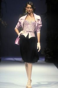 5921f49e1641b_ChristianLacroixSpringSummer1995ParisHauteCouture.thumb.jpg.1d26fed8810bc156e7d124a7bfe36004.jpg