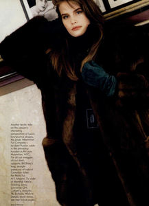 Metzner_Vogue_US_November_1987_06.thumb.jpg.1211630283dce526128c3452729fad45.jpg