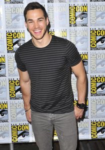 chris-wood-comic-con-2015-01.jpg