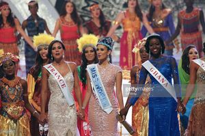 miss-world-2013-megan-young-from-the-philippines-sings-with-runnerup-picture-id182118327.jpg