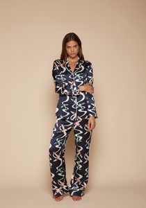 olivia-von-halle-lila-amelia-navy-silk-pyjama-wsf.jpg