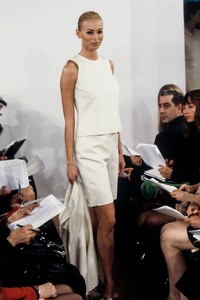 3_michael-kors-ss-1996-4_html.thumb.JPEG.84d3b36ed1292fc05e587b6b68eefc2f.JPEG