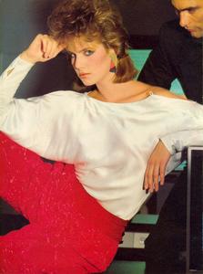 Giaviano_Vogue_US_November_1982_03.thumb.jpg.83d8cf9f01972c2b493bb2c71821a321.jpg