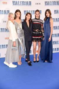 Pauline-Hoarau-and-Pauline-Hoarau--Valerian-And-The-City-Of-A-Thousand-Planets-Premiere--06.jpg