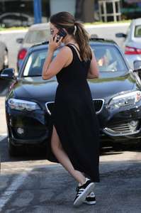 Sophia-Bush--Shopping-in-West-Hollywood--05.thumb.jpg.70e96e9870b3800a3078beeebe60b5b0.jpg