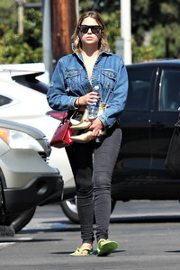 ashley-benson-leaving-a-nail-salon-in-studio-city-72517-4.jpg