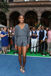 Venus+Williams+Rafael+Nadal+Hosts+Wii+Tennis+Wh9vN4py7-6x.jpg