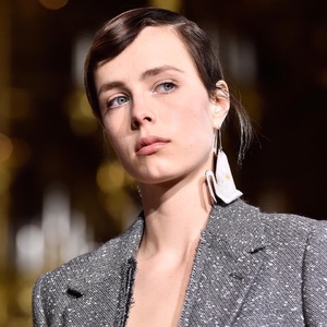 edie_stella_mccartney_aw16.thumb.jpg.a651bf1b44c0b59965ec547fb9e0d070.jpg