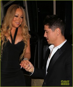 mariah-careys-boyfriend-bryan-tanaka-is-a-gentleman-09.jpg