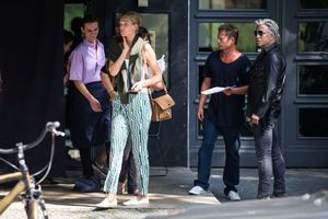 toni-garrn-mickey-rourke-and-til-schweiger-at-luetzowplatz-in-berlin-08-04-2047_1.jpg