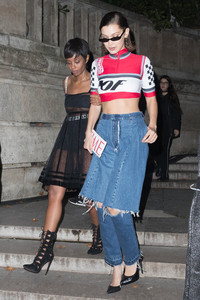 bella-hadid-leaving-monsieur-bleu-in-paris-92617-25.jpg